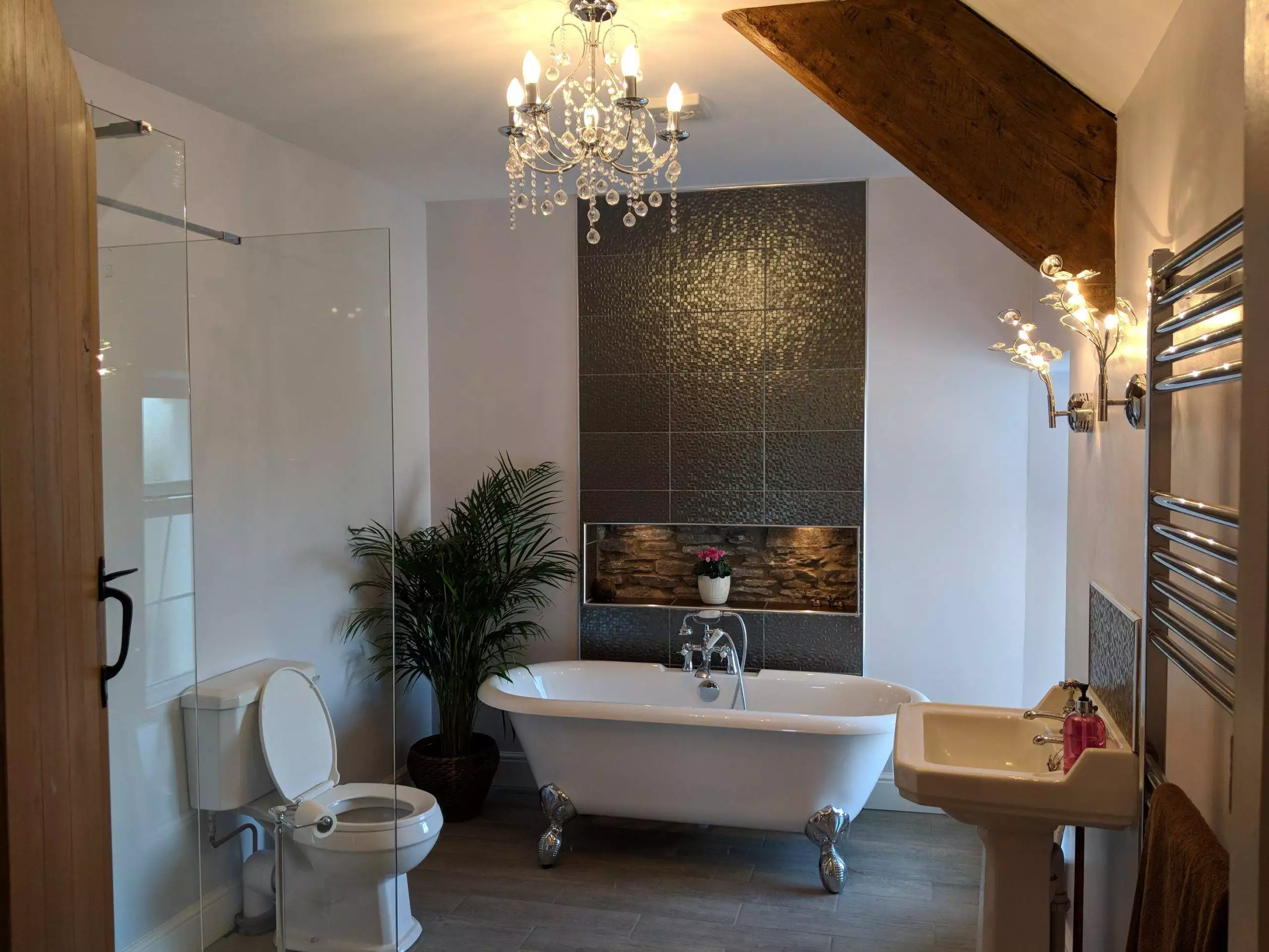 Family bathroom